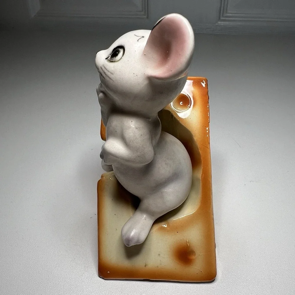 Vtg Norleans Japan Ceramic Salt and Pepper Shaker White Mouse Pink Ears Cheese